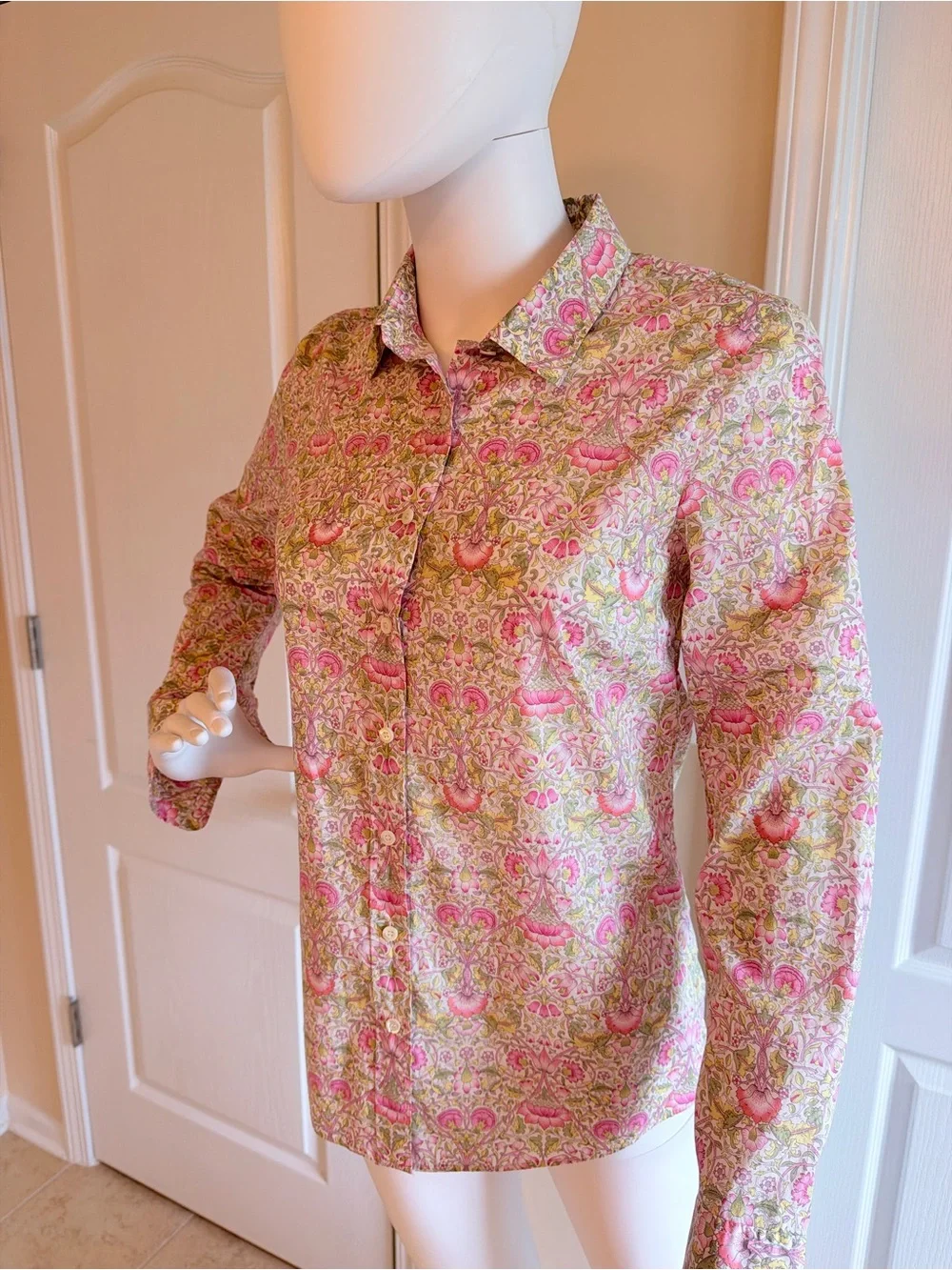 J.Crew Liberty Art Fabric Collection Women's Pink Floral Button-Up Shirt Size 2